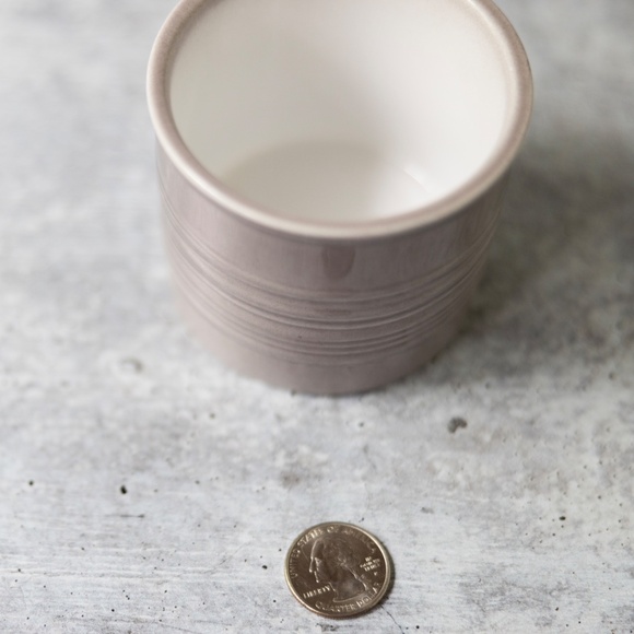 Warm gray grey white Vigoro mini pot ceramic small planter 2.75" tall 3.25" wide - Picture 3 of 8